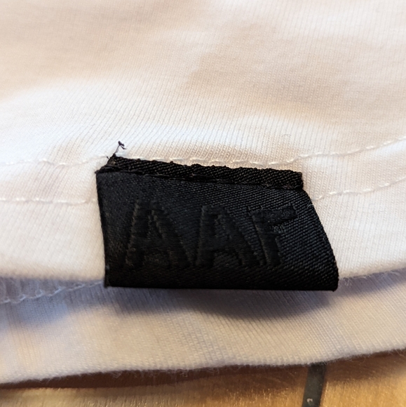 Tank top - Picture 3 of 3